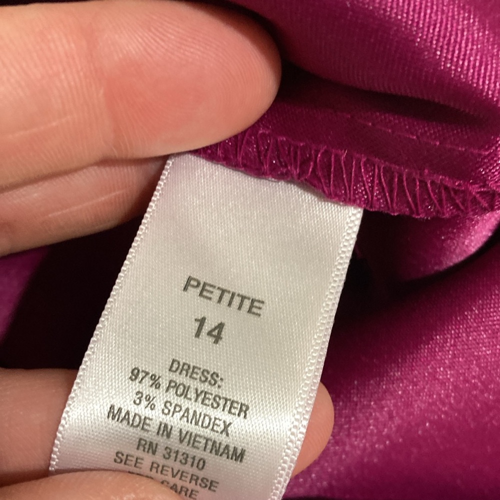 New beautiful magenta cocktail dress - Picture 9 of 11